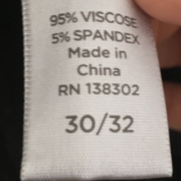 Avenue Black Sweater- Size 30/32 - Picture 3 of 4